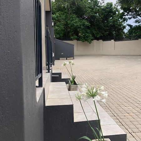 Spring Acres Guesthouse 内尔斯普雷特 外观 照片