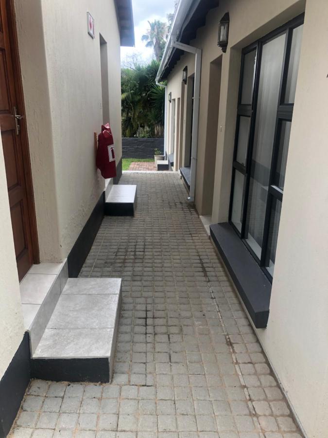 Spring Acres Guesthouse 内尔斯普雷特 外观 照片
